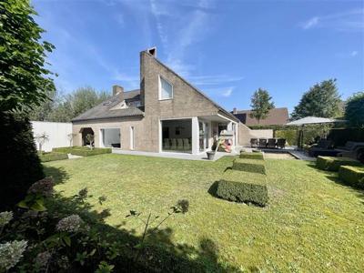 Villa op een perceel van 692 m2