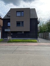 Gelijkvloers appartement te huur