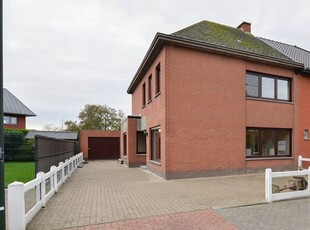 Te huur, knap gerenoveerde woning op een rustige locatie ...