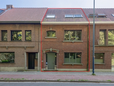 Te renoveren woning (150m²) biedt tal van mogelijkheden!