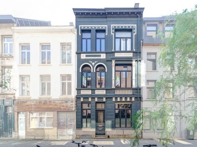 Authentieke burgerwoning met studio te Antwerpen