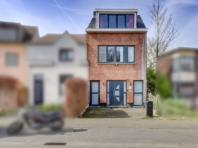 Statiestraat 45, 2180 Ekeren, Antwerpen