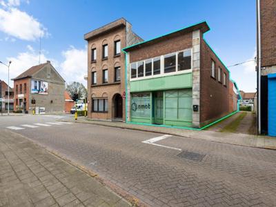 Af te werken renovatie van handelswoning met ruime garage/ma