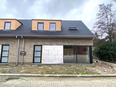 GULLEGEM: NIEUWBOUW HOB MET 3 SLPKS, ZONNIGE TUIN EN CARPORT