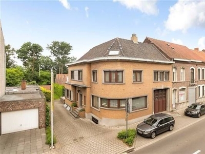 Karaktervolle woning met werkplaats/magazijn nabij Centrum I