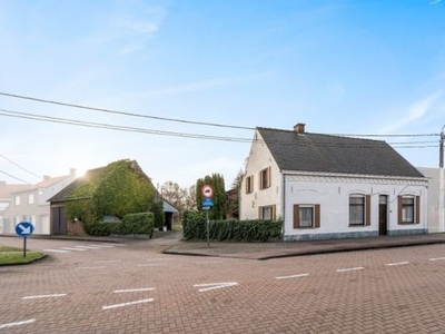 Te renoveren hoeve op 2252m2