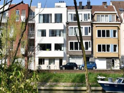 Tof, rustig gelegen appartement aan de Waterkant