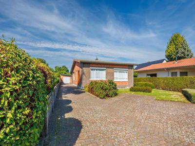 CENTRAAL GELEGEN LAAGBOUWWONING