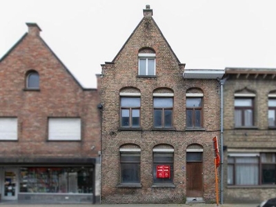 LOT 1 : TE RENOVEREN WONING MET GARAGE