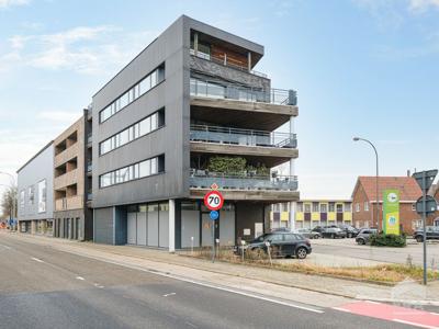 Handelsruimte op toplocatie in Maasmechelen