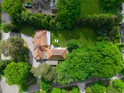 VILLA MET ZUIDWEST TUIN VOOR HET DORP VAN SCHILDE