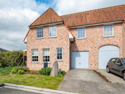 Energiezuinige halfopen woning met 3 slaapkamers in Jabbeke