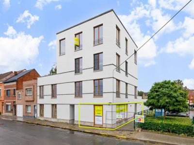 Kantoorruimte / winkelruimte / handelspand van 95m²