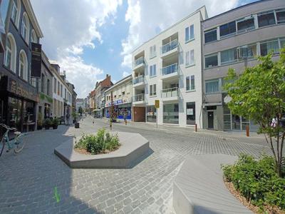 Nieuwbouw commerciële 'loft'ruimte in Molenstraat