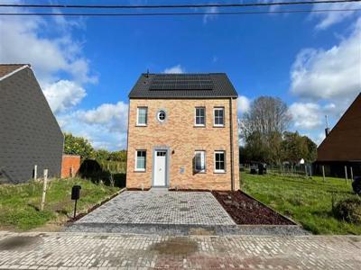 PRACHTIGE NIEUWBOUWWONING MET 3 SLP EN TUIN TE HUUR