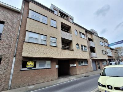 Ruim appartement met 2 SLPk te Ninove.