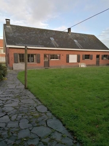 Huis 4 gevel te koop 3 slaapkamers en garage en tuin