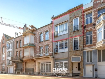 Superleuke duplex met 2 slpk's aan de voet van de zeedijk