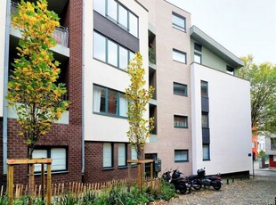 Helder penthouse met 2 slaapkamers