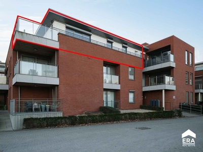 Modern afgewerkt penthouse met een ruim terras te Kortessem