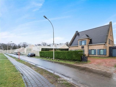 Villa te koop Eeklo