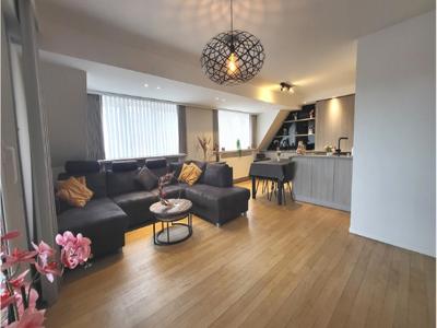 PENTHOUSE-APPARTEMENT + Ruim TERRAS te koop in TORHOUT