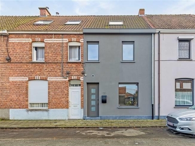 Gerenoveerde, instapklare woning met tuin in Deinze