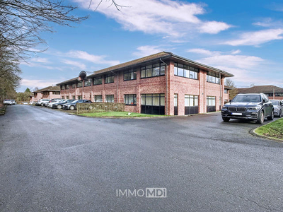 IMMO MDi - Bureaux 221m2 + 9 places de parking ext.