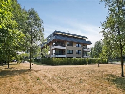 Rustig gelegen 2 slaapkamer appartement te huur in Gent