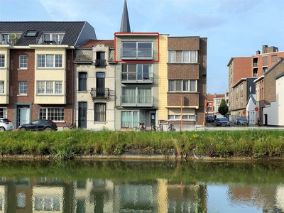 Appartement met 2 slaapkamers en terras aan de Vaart