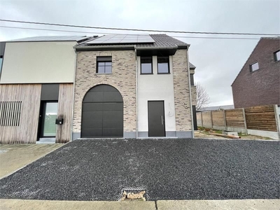 Nieuwbouw huis te huur in Grotenberge