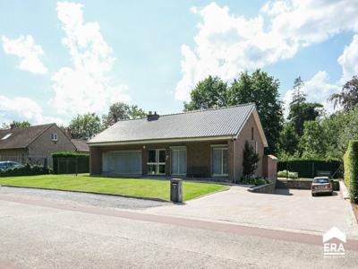 Mooi gelegen woning met studio op 12a47 te Spalbeek-Hasselt