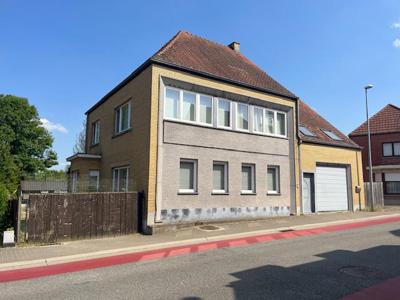 Prachtige landelijke woning met 3 slaapkamers, garage en gro