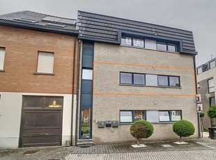 Appartement met 2 slaapkamers en een garage in Denderleeuw