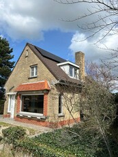 Bemeubelde villa met 2 slaapkamers te huur