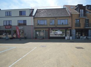 Charmante woning met 4 slpk. en een bruikbare opp. v. 359m².