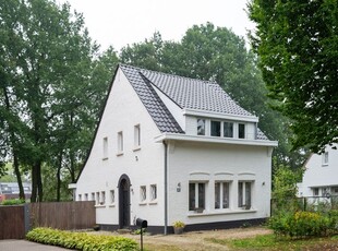 Gezellige woning met 3 slaapkamers en ingerichte zolderkamer