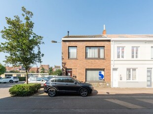 Halfopen woning in een rustige doodlopende straat