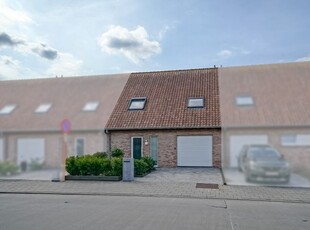 Instapklare woning met 3 kamers, garage en zonnige tuin