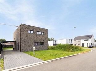 Nieuwbouw in een residentiële woonwijk met 3 ruime slaapkame