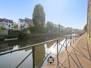 Prachtig gerenoveerde woning aan het water in hartje Gent!