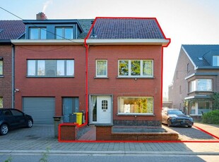 TE RENOVEREN WONING MET TUIN