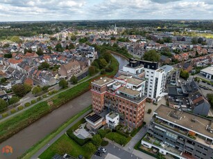 Unieke penthouse met 2 slpkrs aan de vaart te Lier