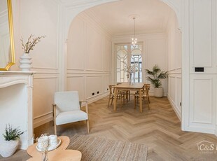 Luxueus gerenoveerd herenhuis met authentieke charme