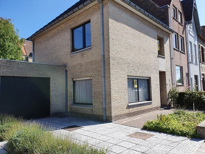 Brugge RUIM LICHTRIJK WOONHUIS, 3 SLPKS, OPRIT, GARAGE, G...