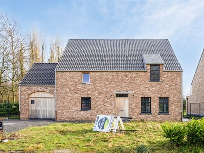 RECENTE WONING IN HEDENDAAGSE LANDELIJKE STIJL OP 6A62CA ...