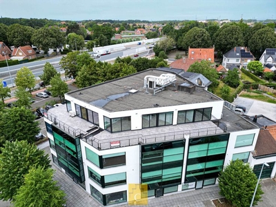 Prachtig verbouwd dakappartement met ruim terras