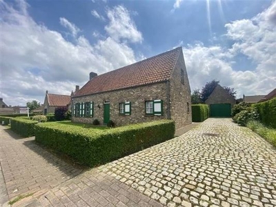 Charmante woning in Jabbeke!