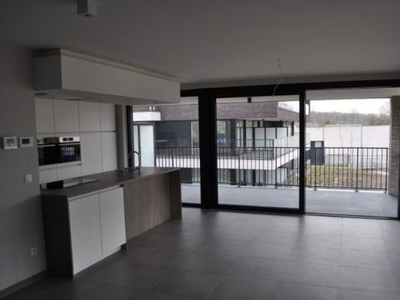 RECENT APPARTEMENT MET GEZELLIG TERRAS OP TOPLIGGING