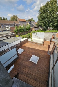 Duplex met 2 slaapkamers te huur